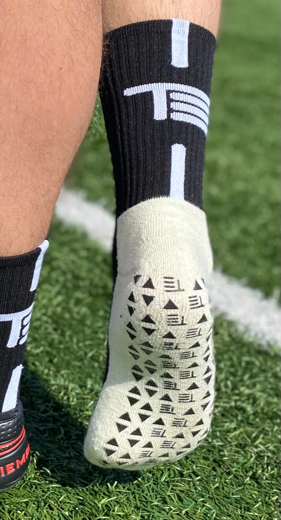 Tee3 Grip Sock Academy - Black